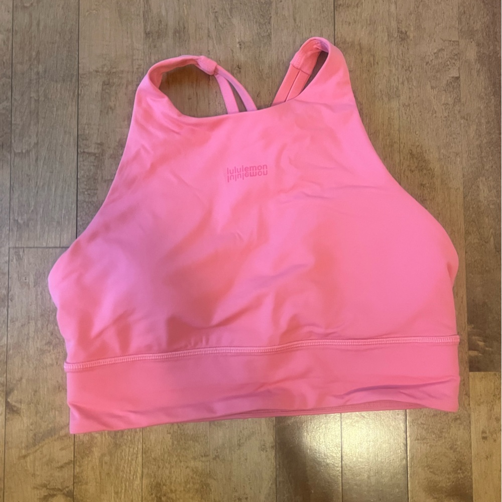 Pink Lululemon sport bra